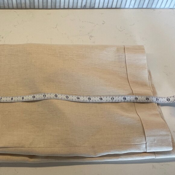 Neiman Marcus Exclusive Linen Bermuda Shorts‎ in Beige, Size 12 - Picture 4 of 7